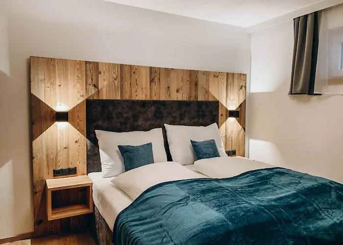 Four Peaks Apartment